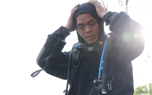 2 Dich Vu Mo Dien Thoai Duoi Day Tay Ho