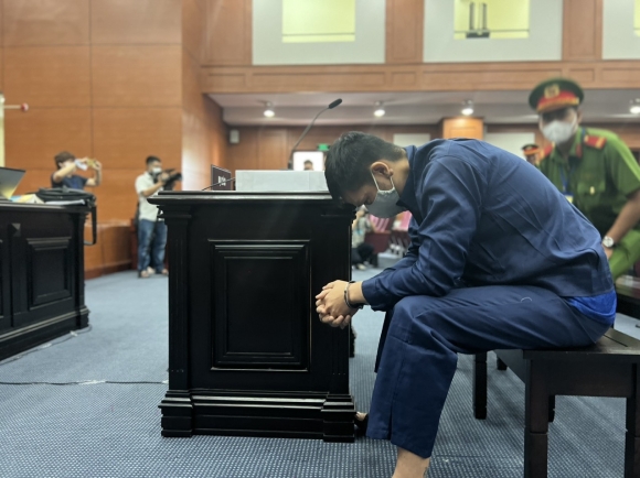 4 Di Ghe Hanh Ha Be 8 Tuoi Den Chet Toi Ac On Lanh Cua Nguoi Lam Cha