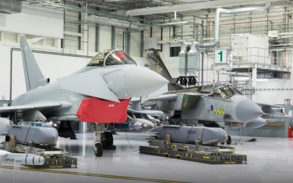 2 Bo Truong Anh Xac Nhan Chuyen Giao Ten Lua Tam Xa Cho Ukraine