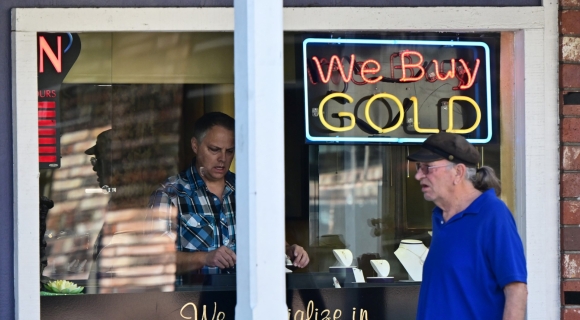 2 California Len Con Sot Tim Vang Sau Mua Dong Mua Lu