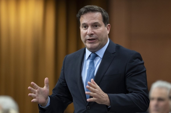 1 Canada Canh Bao Ve Don Canh Sat Bi Mat Cua Trung Quoc