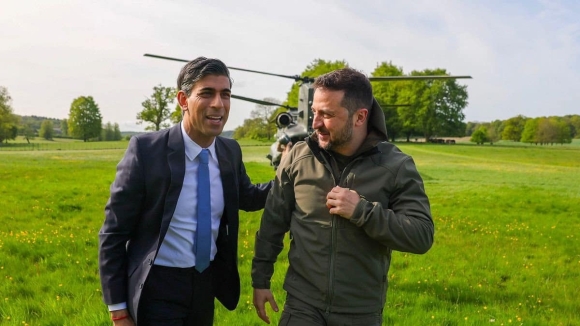 4 Chuyen Di Thanh Cong Ngoai Mong Doi Cua Tong Thong Ukraine