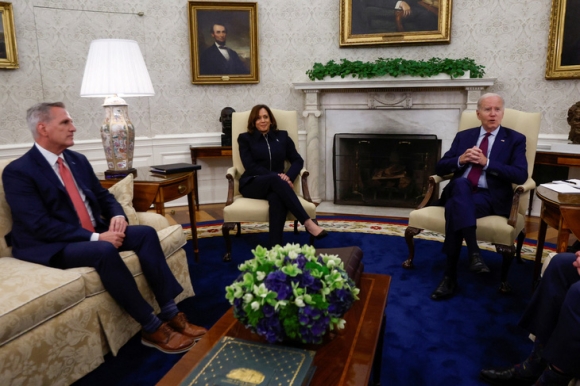 1 Ap Luc No Cong De Nang Chuyen Cong Du Chau A Cua Ong Biden