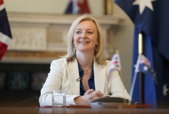 1 Cuu Thu Tuong Anh Truss Canh Bao Khong Nen Nhuong Bo Trung Quoc