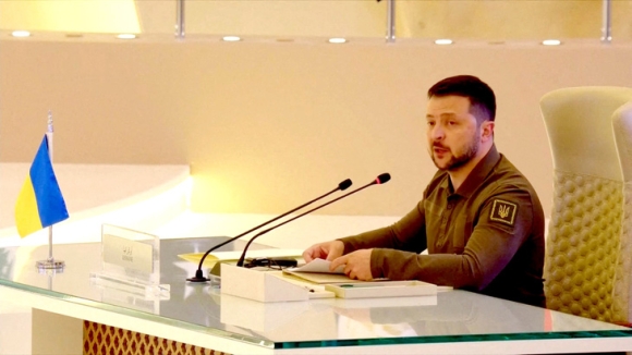 1 Ong Zelensky Truc Tiep Du Hoi Nghi G7 Gap Tong Thong Joe Biden Ban Ve F 16