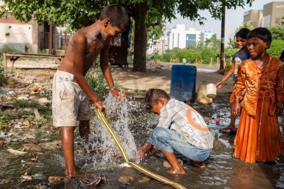 1 Nhieu Bang An Do Bi Thieu Dot Boi Nang Nong 45 Do C