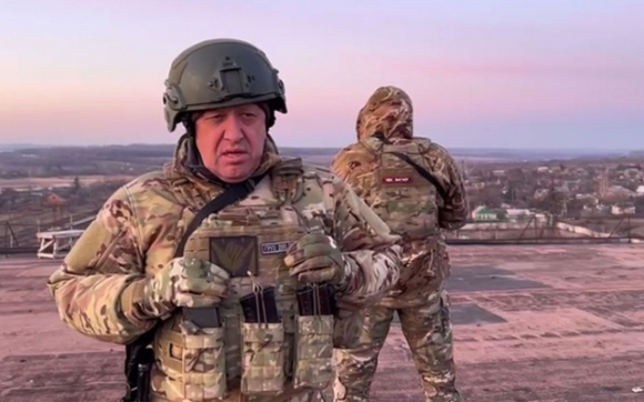 2 Ukraine Bat Ngo Tuyen Bo Cuoc Phan Cong Da Bat Dau Linh Danh Thue Wagner Lu Luot Roi Bakhmut