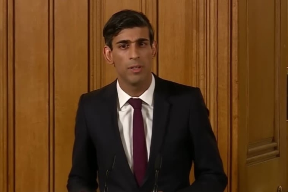 1 Thu Tuong Sunak Chiu Ap Luc Khi Luong Di Cu Den Anh Dat Ky Luc 606000 Nguoi