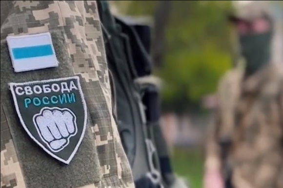 1 Quan Doan Tu Do Cua Nga Keu Goi Binh Linh Quan Doi Nga Da Den Luc Hay Dua Ra Quyet Dinh Dung Dan