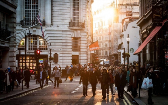 Dân châu Âu lười biếng: Đi làm 9 giờ sáng, 2 giờ chiều đã lục đục ra về