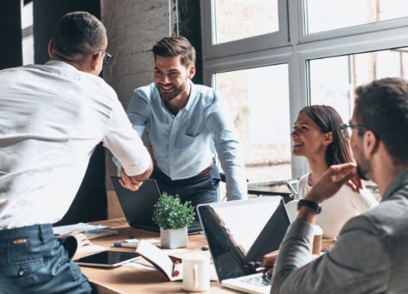 Ốm là được nghỉ, không cố, không giao việc vào giờ nghỉ trưa: Văn hóa công sở đáng mơ ước ở Đức