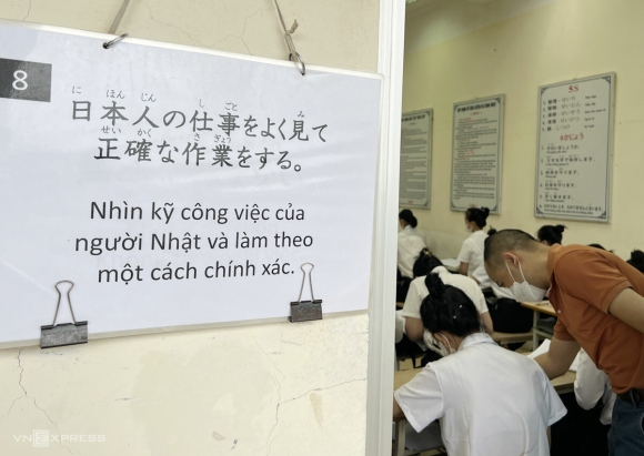 1 Lao Dong Huyen Ngheo Duoc Tuyen Di Nhat Mien Phi