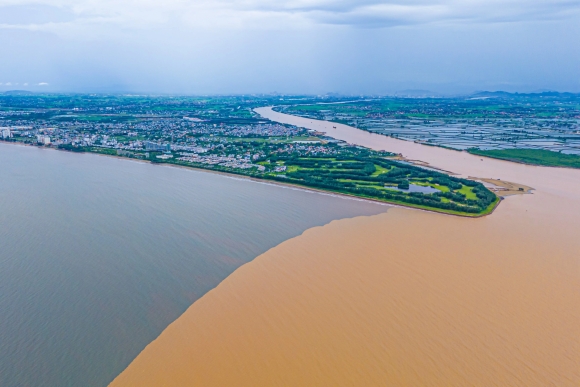 1 Bien Sam Son Lai Bi Chia Doi