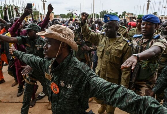2 My Cu Dai Su Den Niger