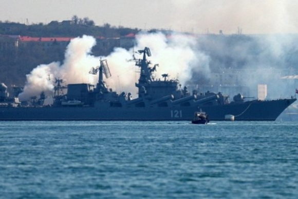 1 Ukraine Pha Huy Ba Tau Nga Nhieu Tau Khac Thao Chay Khoi Bien Den