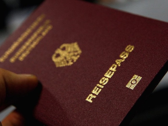 1 Ho Chieu Quyen Luc Nhat The Gioi Duc Italy Va Tay Ban Nha Vuon Len Vi Tri Thu Hai