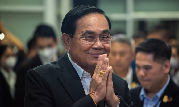 1 Thu Tuong Sap Man Nhiem Thai Lan Tam Biet Nguoi Dan