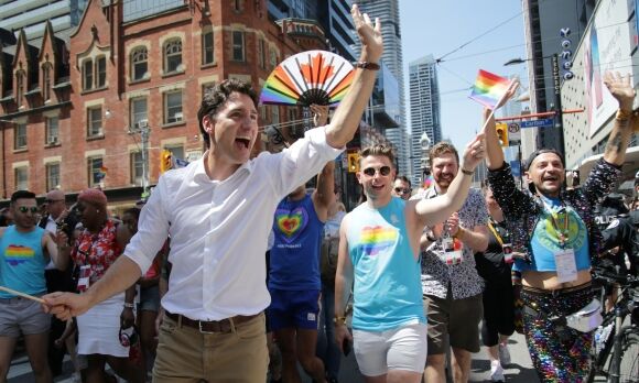 1 Canada Canh Bao Cong Dong Lgbt Ve Viec Toi My