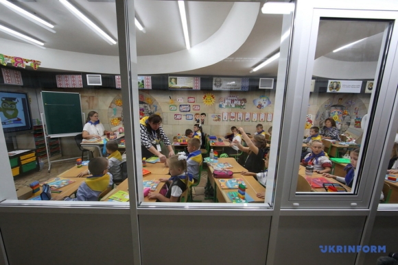 1 Ngay Tuu Truong O Kharkov Ga Metro Tro Thanh Truong Hoc