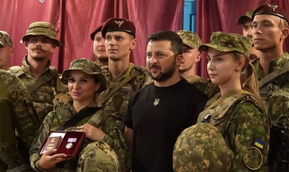 1 Ong Zelensky Tham Tien Tuyen Tai Tinh Donetsk