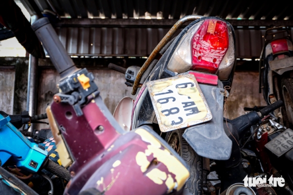 10 Khong Chi San Bay Ben Xe Cung Chat Xe May Vo Chu Thanh Dong Co Moc Um Tum