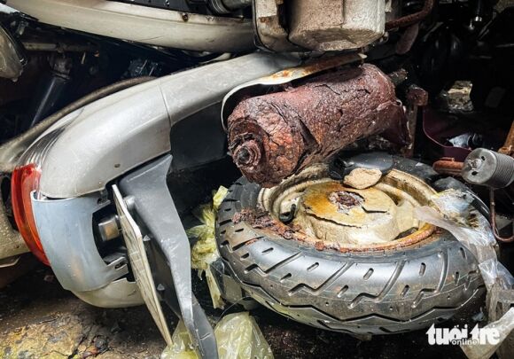 1 Khong Chi San Bay Ben Xe Cung Chat Xe May Vo Chu Thanh Dong Co Moc Um Tum