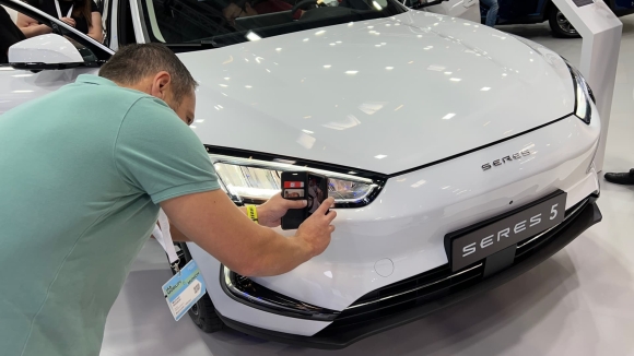 1 Cac Ong Lon Nganh O To Chau Au Lo So Truoc Su Vuon Len Cua Trung Quoc