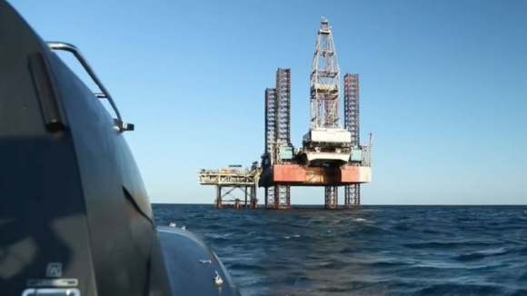 1 Ukraine Tuyen Bo Gianh Duoc Gian Khoan Dau Tren Bien Den Tu Nga