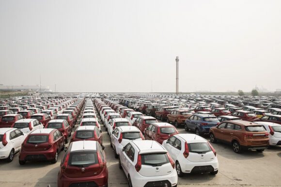 1 O To Trung Quoc Lam Mua Lam Gio O Thi Truong Nga