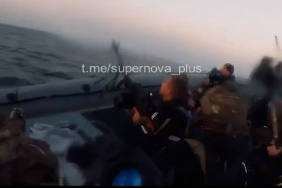 1 Ukraine Cong Bo Video Cuoc Dot Kich Vao Crimea