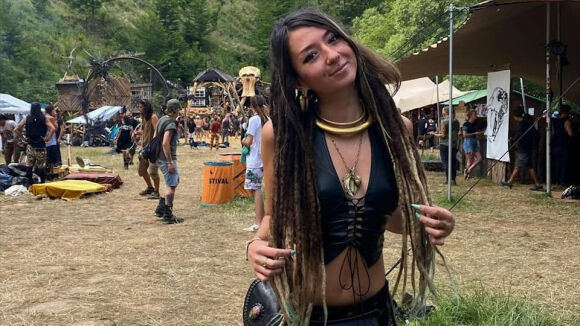 1 Co Gai Shani Louk Nguoi Duc Goc Israel Da Bi Bon Khung Bo Palestine Bat Coc Va Sat Hai Da Man