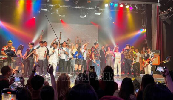 1 Vnbu 2023   Diem Den Cua Cac Tai Nang Am Nhac Viet Tai Duc Va Chau Au