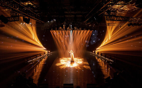 1 Chi Dep Dap Gio Re Song Bi Che Nha San Xuat Than Kho Ve Khau San Xuat