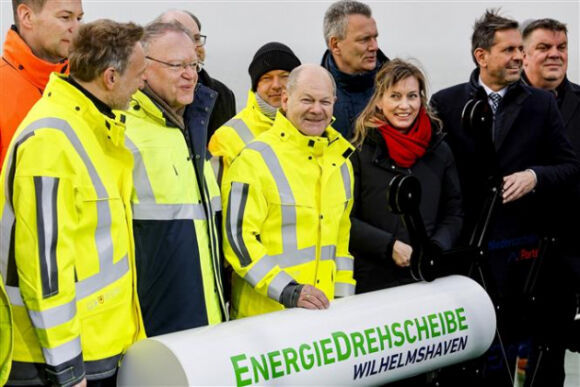 1 Duc Don Giang Ngan Sach Kich Hoat Canh Bao Tang Truong Va Viec Lam Nam 2024