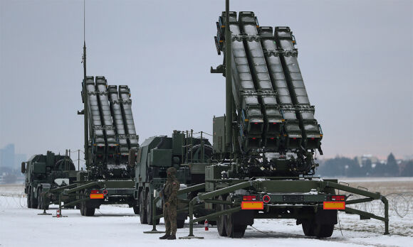 1 Ukraine Thua Nhan Dung Patriot Ban Roi May Bay Tren Dat Nga