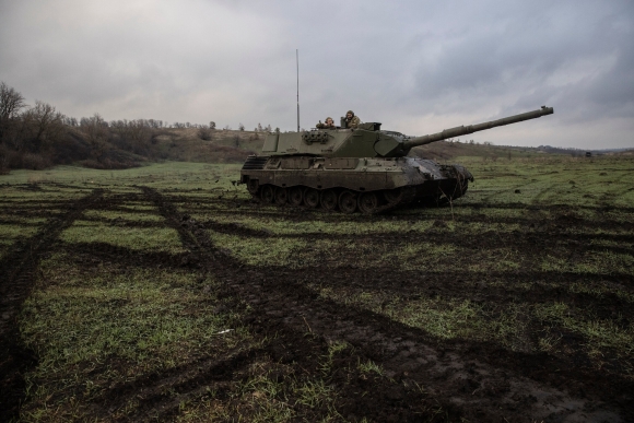 2 Chien Luoc Vua Dam Vua Xoa Buoc Hungary Nhuong Bo Vien Tro Cho Kiev