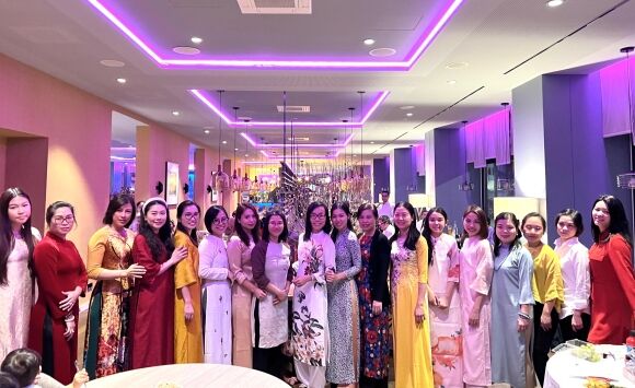 1 Tet Dam Da Ban Sac Dan Toc Cua Nguoi Viet Tai Duc