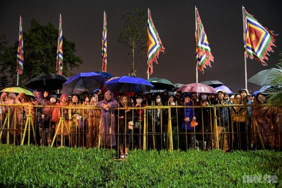 2 Bat Ngo Den Tran Nam Nay Phat An Moi 15 Phut Da Vang Nguoi