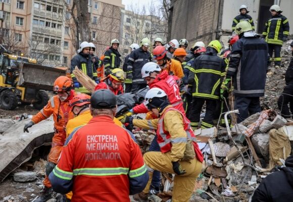 4 Hai Toa Nha Chung Cu O St Petersburg Bi Hu Hai Sau Vu No Lon Do Uav Cua Ukraine Tan Cong