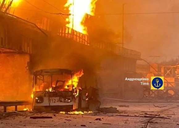 2 Nga Tap Kich Pha Hoai Dap Thuy Dien Lon Nhat Cua Ukraine