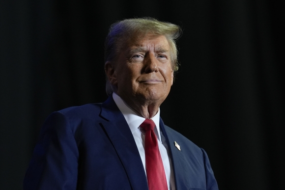 1 Nguy Co Tu Cach Trump Thach Thuc Lenh Tham Phan