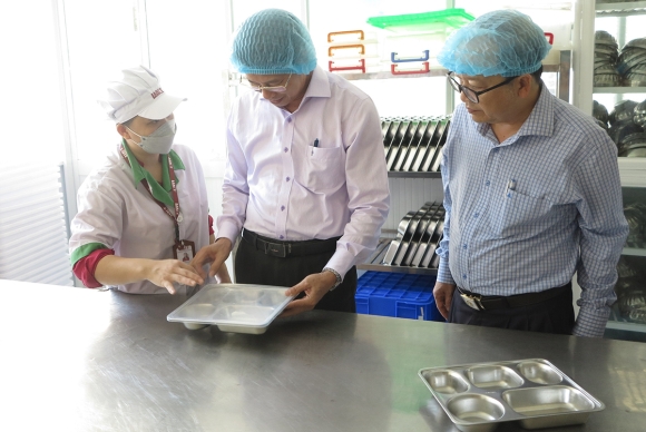 1 Mon Com Khien 29 Hoc Sinh Nhap Vien Duoc Che Bien Nhu The Nao