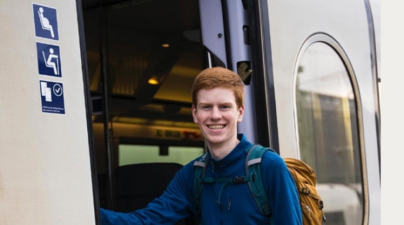 1 Song Tren Tau Hoa Mot Nam De Di Khap Nuoc Duc