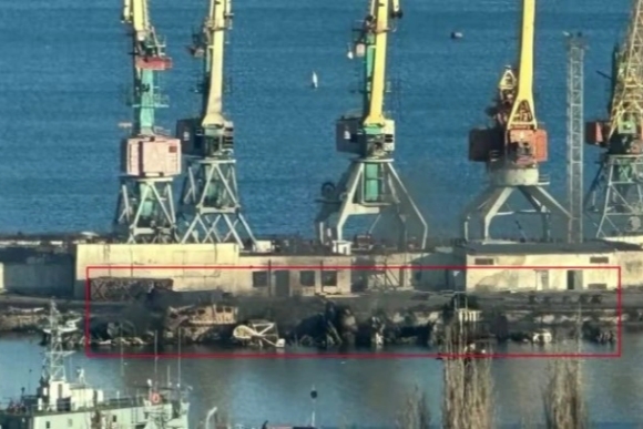 1 Ukraine Bao Mon Ham Doi Cua Nga