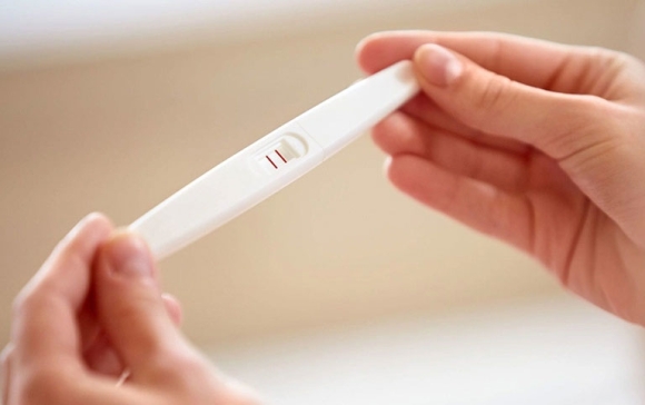 Mệt mỏi vì con trai 19 tuổi làm bạn gái mới quen có bầu