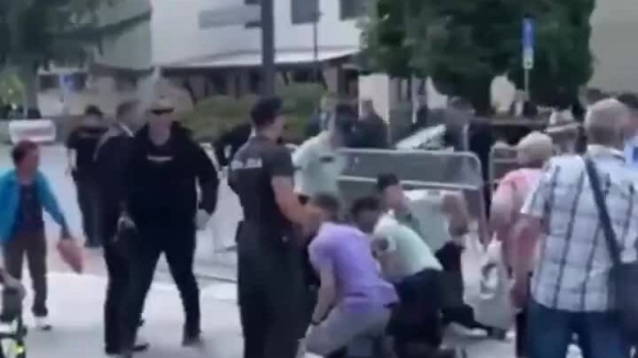 3 Thu Tuong Slovakia Nguy Kich Sau Khi Bi Ban