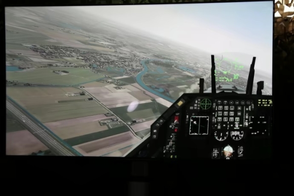 2 Phi Cong F 16 Ukraine Phong Ten Lua My Pha Muc Tieu Trong Mo Phong