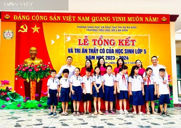 2 Bang Ron Tri An Hoc Sinh Lop 5 Cua Truong Tieu Hoc O Quang Binh Do Loi Danh May