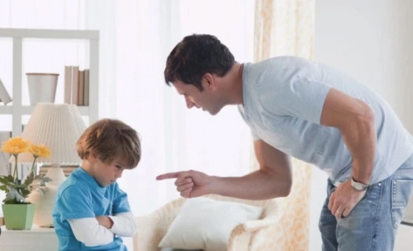 1 12 Thoi Quen Thuong Ngay Cua Tre Cha Me Nen Uon Nan Ngay Keo Hoi Han Khong Kip