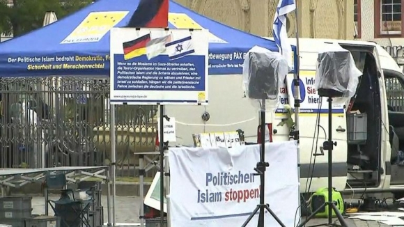 4 Vu Tan Cong Bang Dao O Duc Nguoi Dan Ong Bi Ban Sau Khi Dam Canh Sat Trong Cuoc Tan Cong Dien Cuong Tai Su Kien Cuc Huu O Mannheim